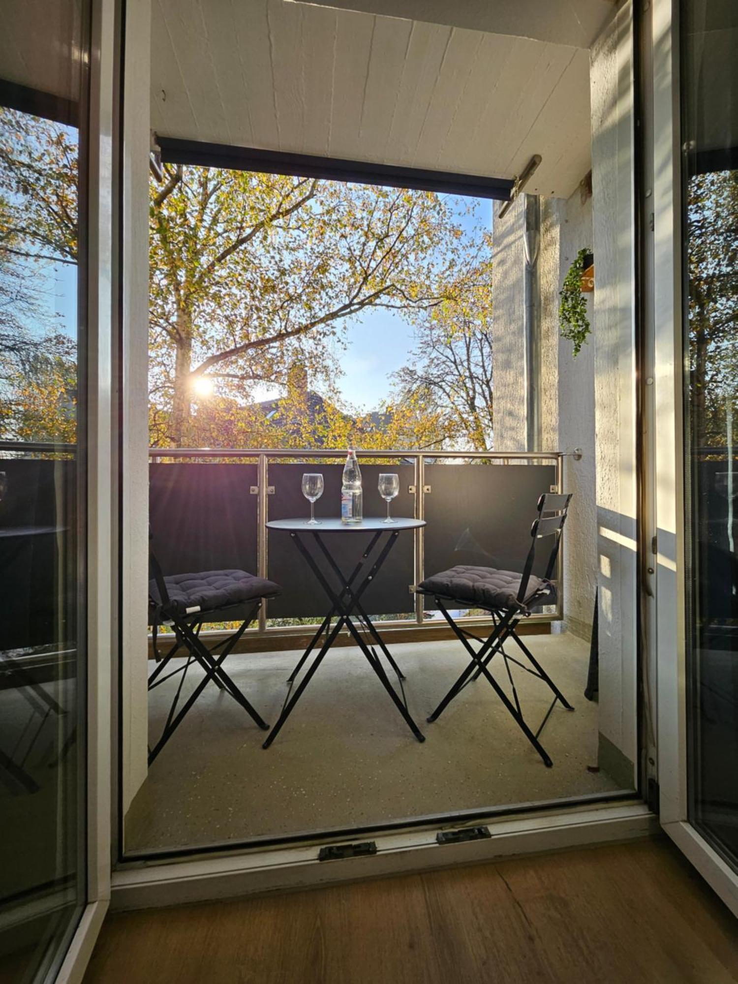 Modern Homes - Voll Ausgestatte Wohnung - Balkon - Hotelbetten - 4K Tv - Wlan Moers Exteriör bild