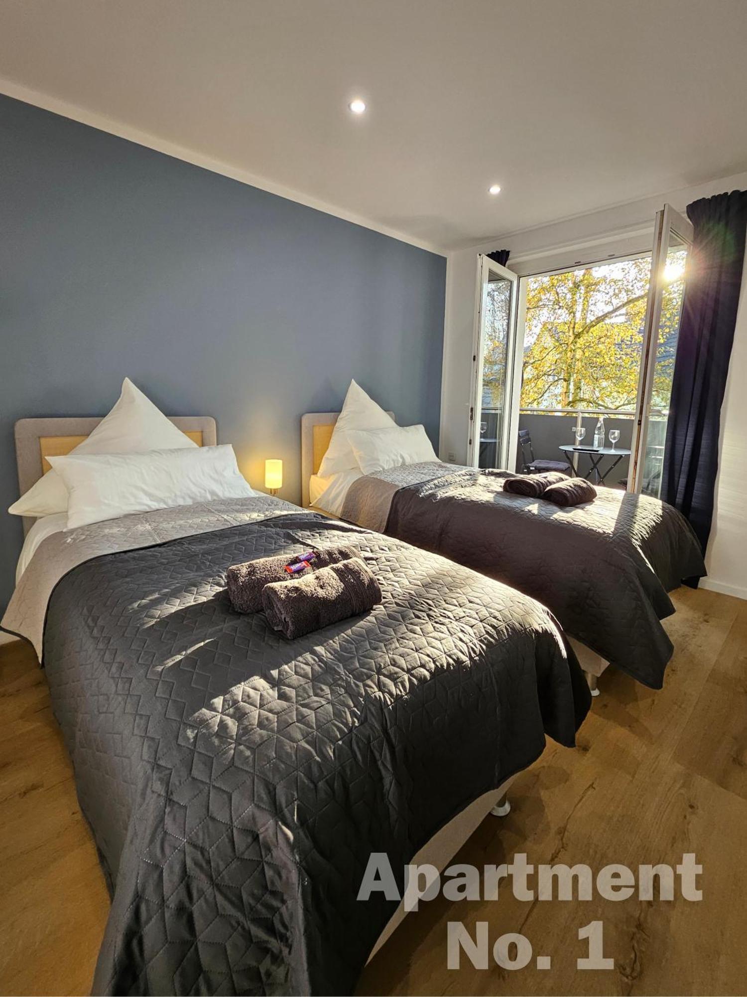 Modern Homes - Voll Ausgestatte Wohnung - Balkon - Hotelbetten - 4K Tv - Wlan Moers Exteriör bild